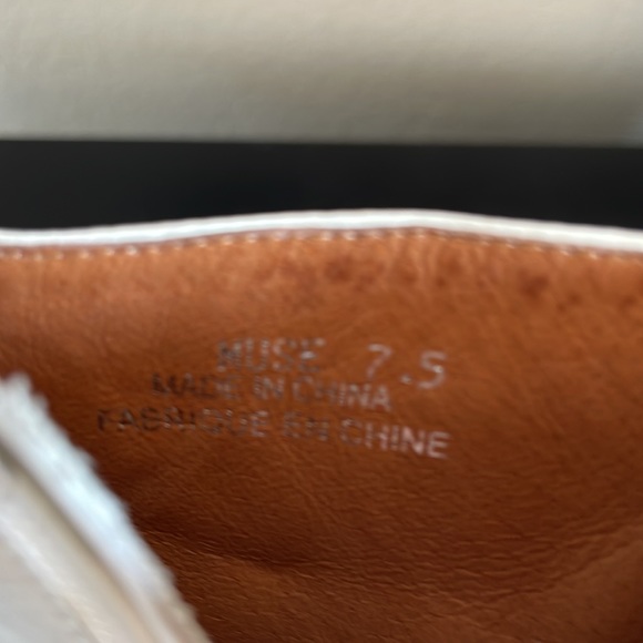 Jeffrey Campbell Muse White Ankle Boots - Picture 10 of 12